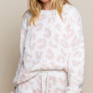 POL Leopard Pink and White Fuzzy Pullover Sweatshirt